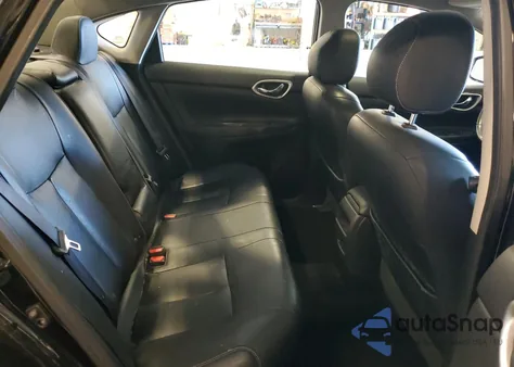 2015 Nissan Sentra S z USA, uszkodzony, nr VIN 3N1AB7AP7FY266488